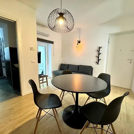 Intera Casa Svalto * Údine